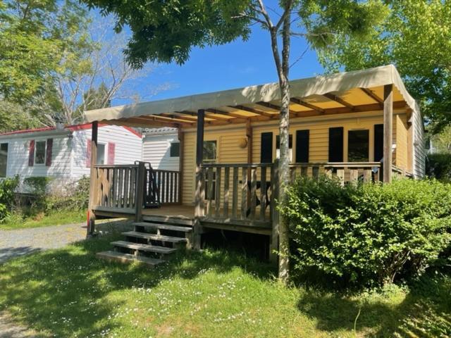 Camping Le Ruisseau Saint-André-de-Seignaux Exteriér fotografie