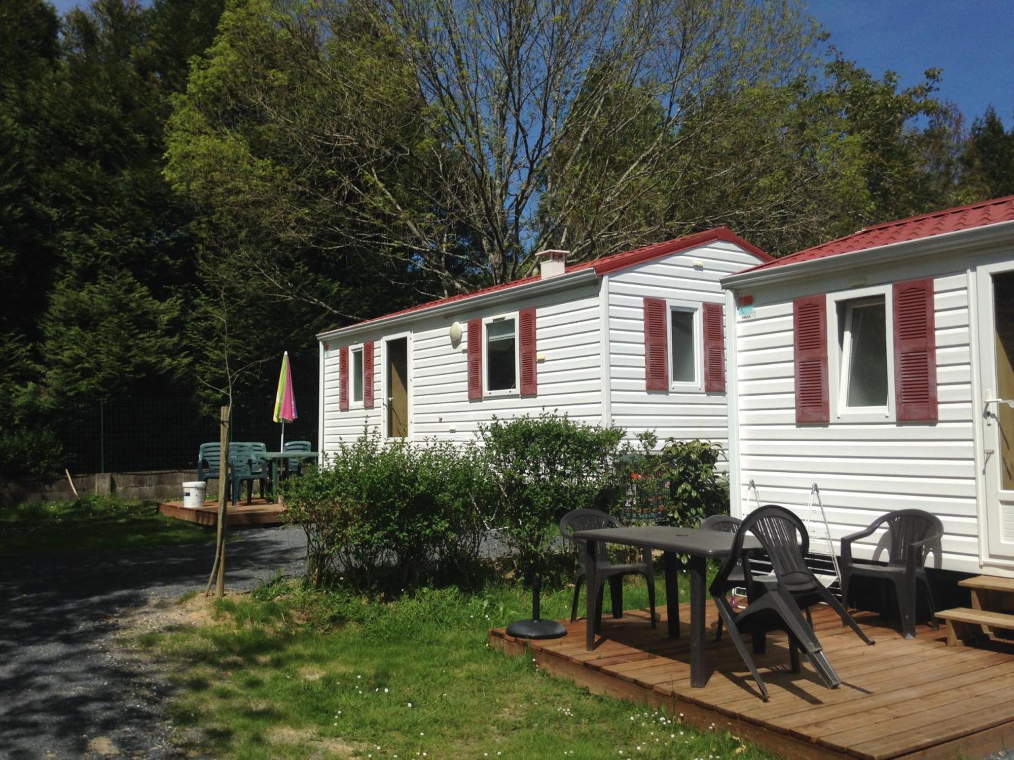 Camping Le Ruisseau Saint-André-de-Seignaux Exteriér fotografie
